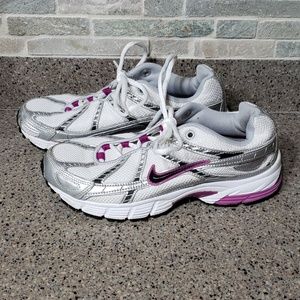 Air Nike tennis shoes